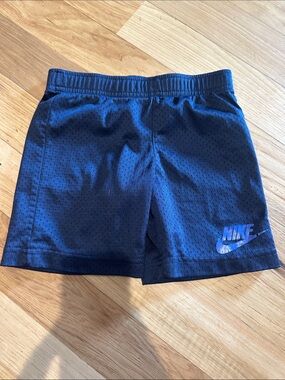 Kids mesh Nike shorts